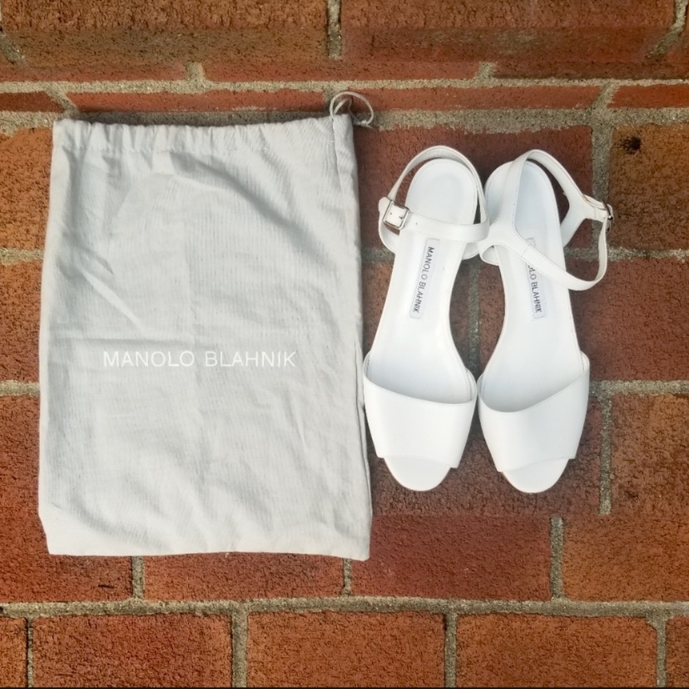 Authentic white Manolo Blahnik heeled sandals